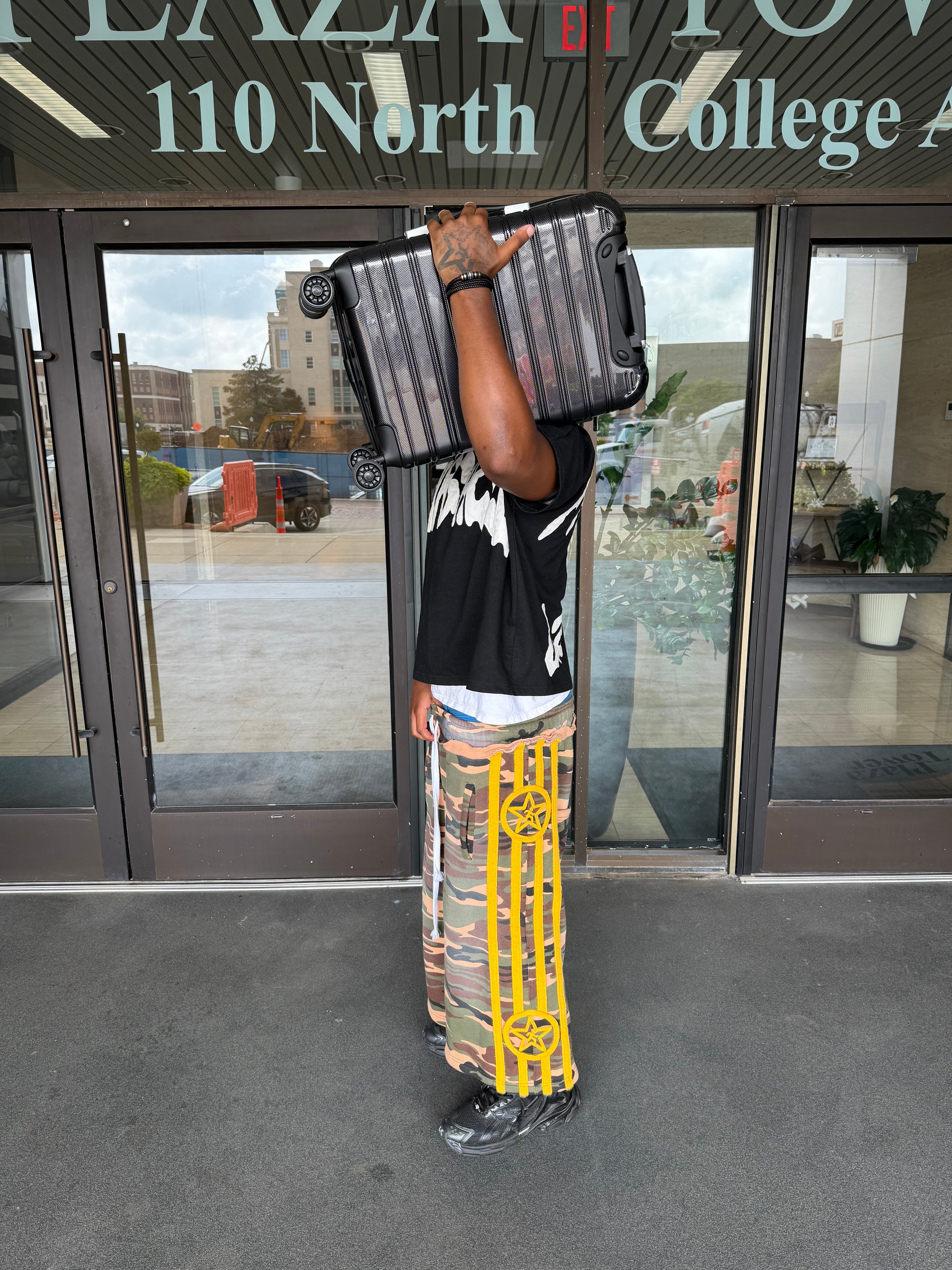 CAMO “RUNNING MAN” LOUNGE SHORTS